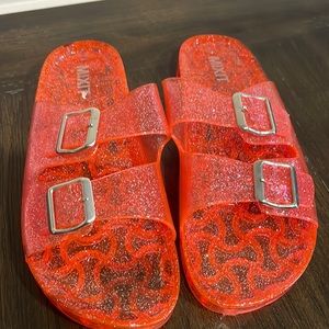 Pink glitter jelly sandals